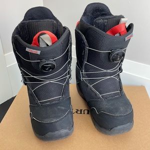 Burton kids snowboard boots